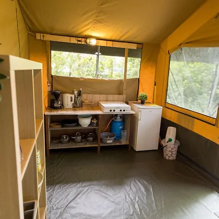 Mooie 4 Persoons Glampingtent * Anna Paulowna